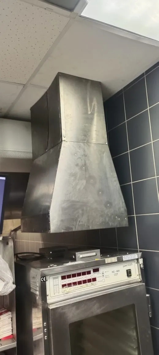 Rostic's Луга "монтаж зонта, сеток" Rostic's Луга "монтаж зонта, сеток"