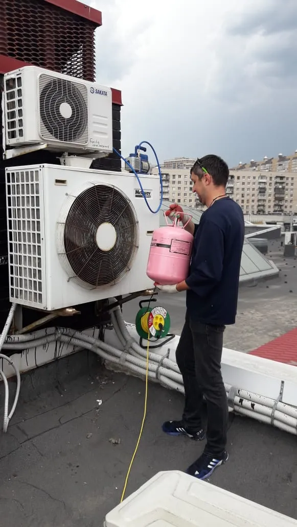 "Фамилия" Континент "Фамилия" Континент