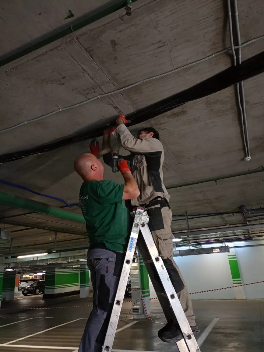 Магазин «FAMILIA» ТРЦ "Питерлэнд" Магазин «FAMILIA» ТРЦ "Питерлэнд"