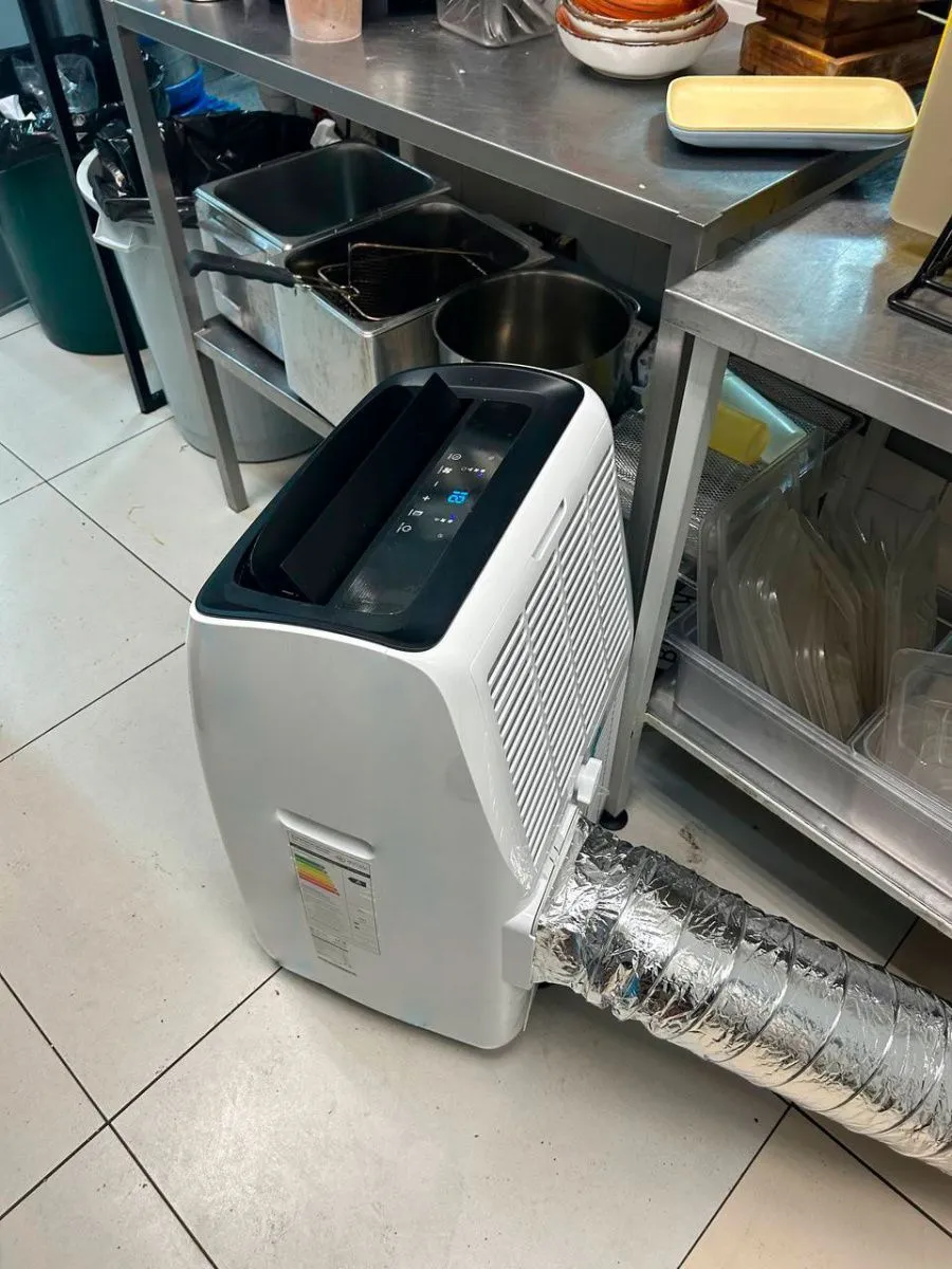 Бар «Контакт» на Бухарестской ул Бар «Контакт» на Бухарестской ул