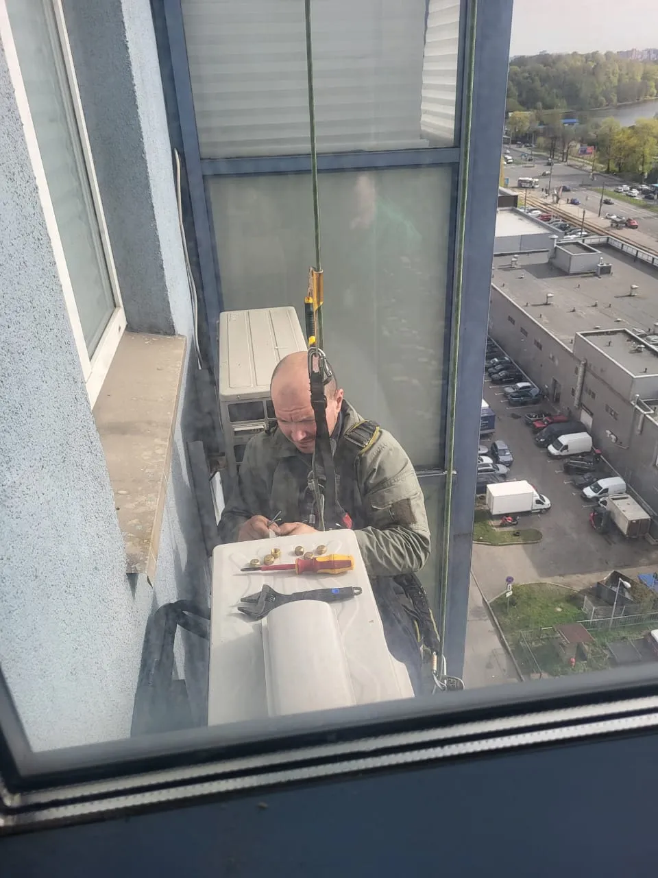 Монтаж мульти сплит-системы на Выборгском шоссе 27 к 3 Монтаж мульти сплит-системы на Выборгском шоссе 27 к 3