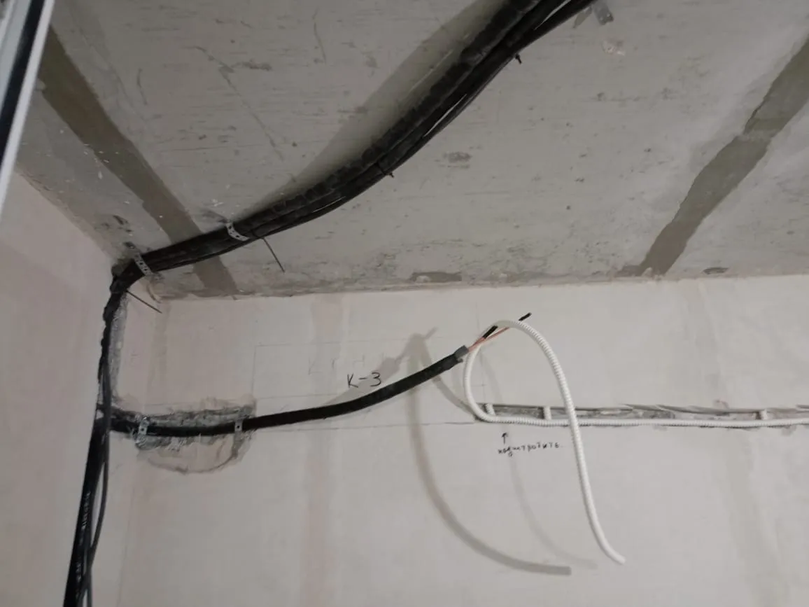 Монтаж мульти-сплит систем на Янино 1 Монтаж мульти-сплит систем на Янино 1