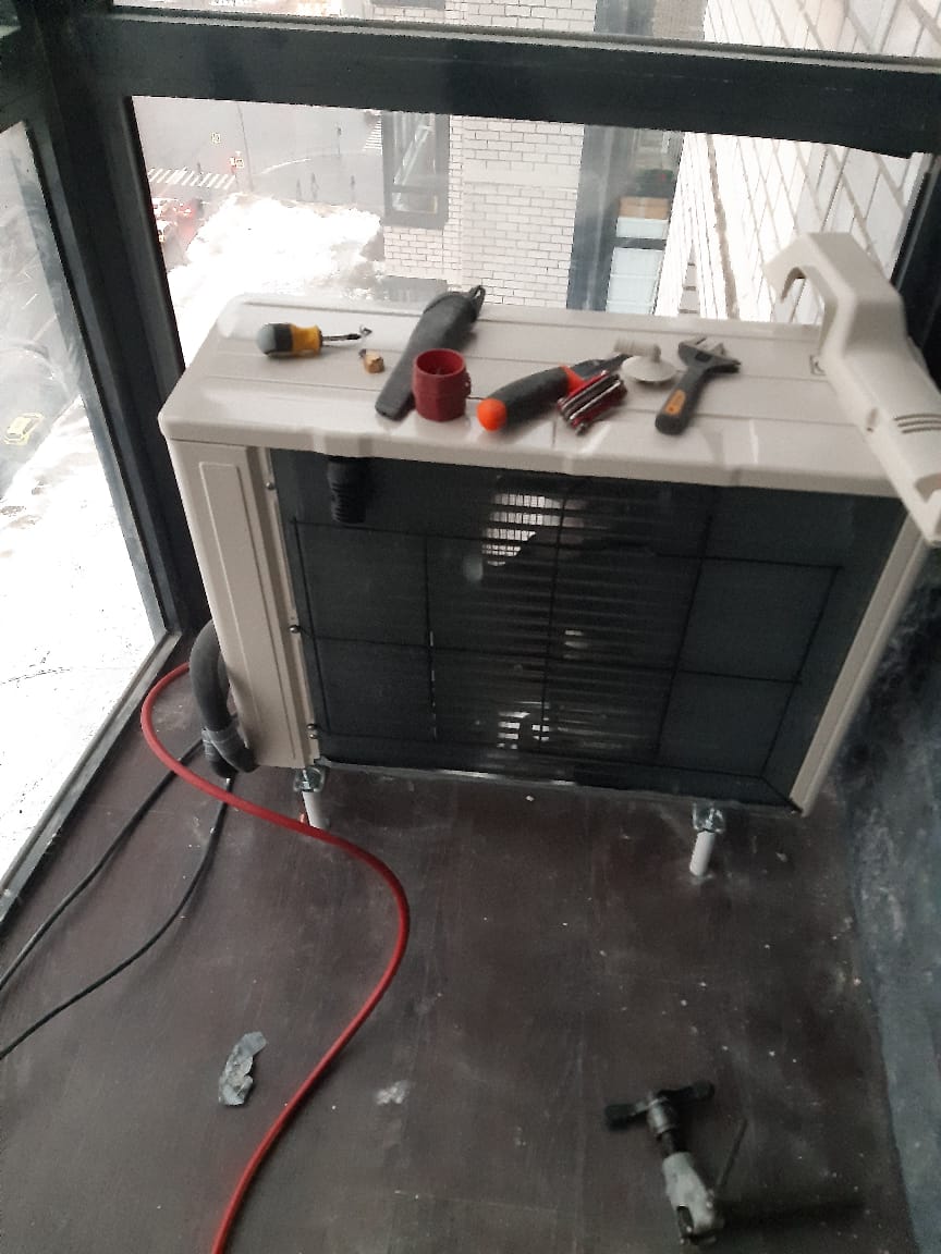 Установка настенных сплит систем Mitsubishi Установка настенных сплит систем Mitsubishi