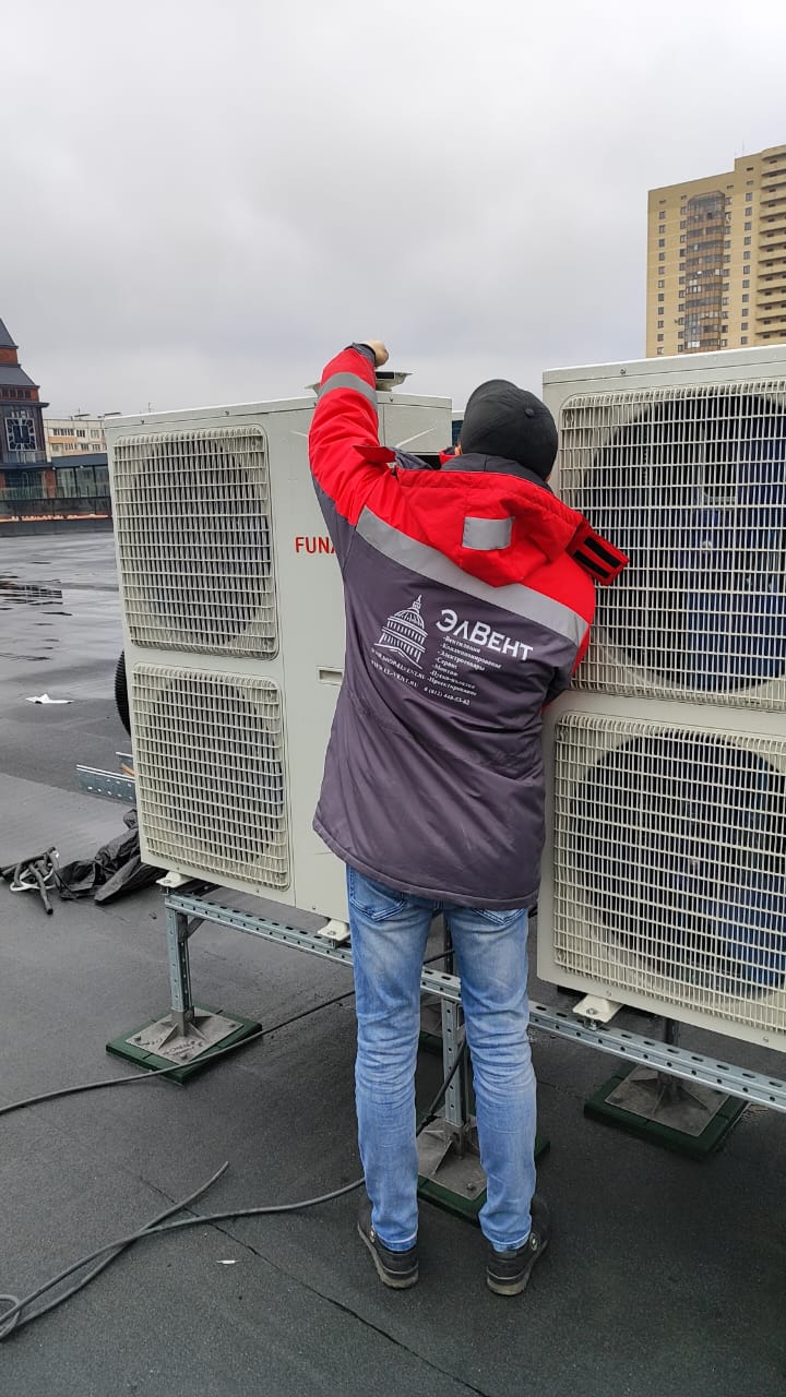 «FAMILIA» пр.Науки ТЦ Торговый Двор «FAMILIA» пр.Науки ТЦ Торговый Двор