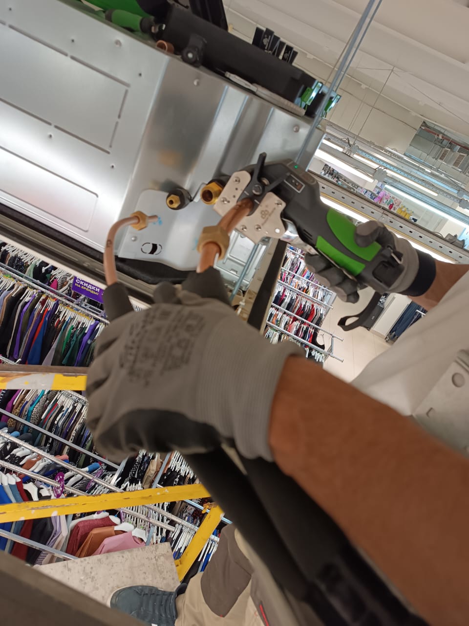 «FAMILIA» пр.Науки ТЦ Торговый Двор «FAMILIA» пр.Науки ТЦ Торговый Двор