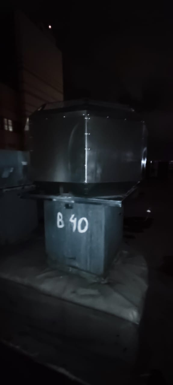 Rostic's на Заневском "замена главного вытяжного вентилятора" Rostic's на Заневском "замена главного вытяжного вентилятора"