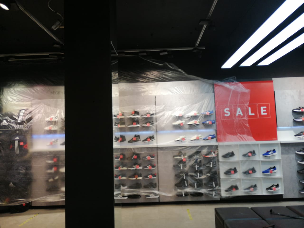 Adidas фанкойлы ТК Сенная Adidas фанкойлы ТК Сенная